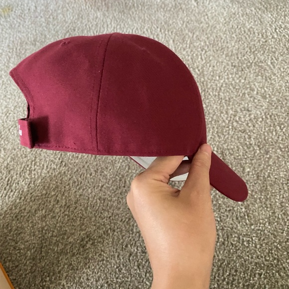 Like new MLB cap - Picture 2 of 5